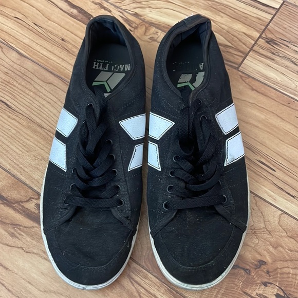 Macbeth Langley Athletic Shoe - Picture 2 of 6